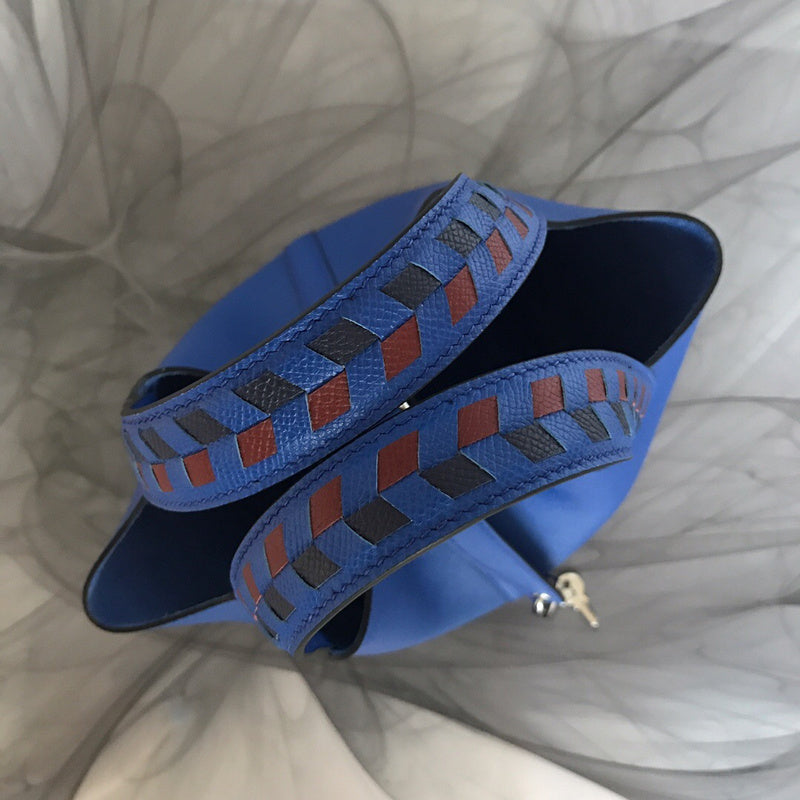 Interior view of timeless premium bag