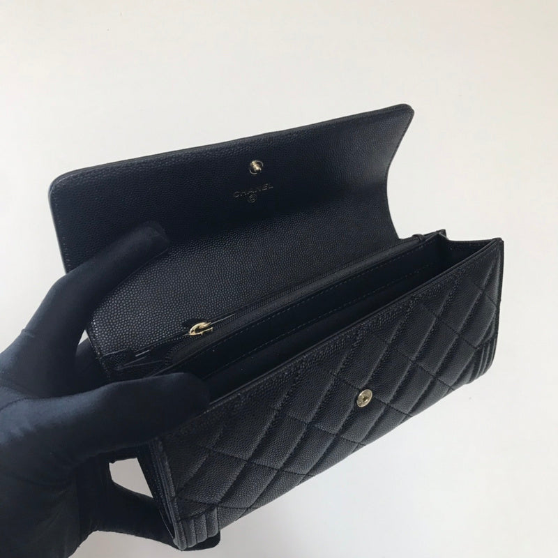 Zivas Charm Refined Everyday Style Everyday Handbag (Thoughtfully Structured Design) – Lifestyle Shot