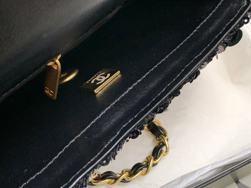  women's handbag, mid design, view 6