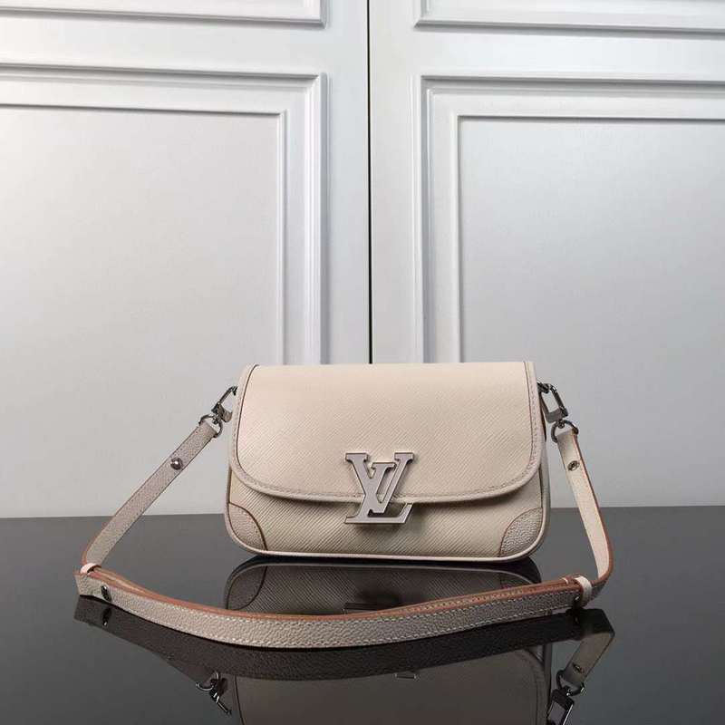 Handle and strap detail of elevated chic women's handbag – women's luxury handbag