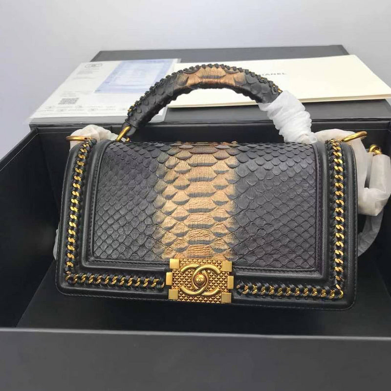  mid purse view 10