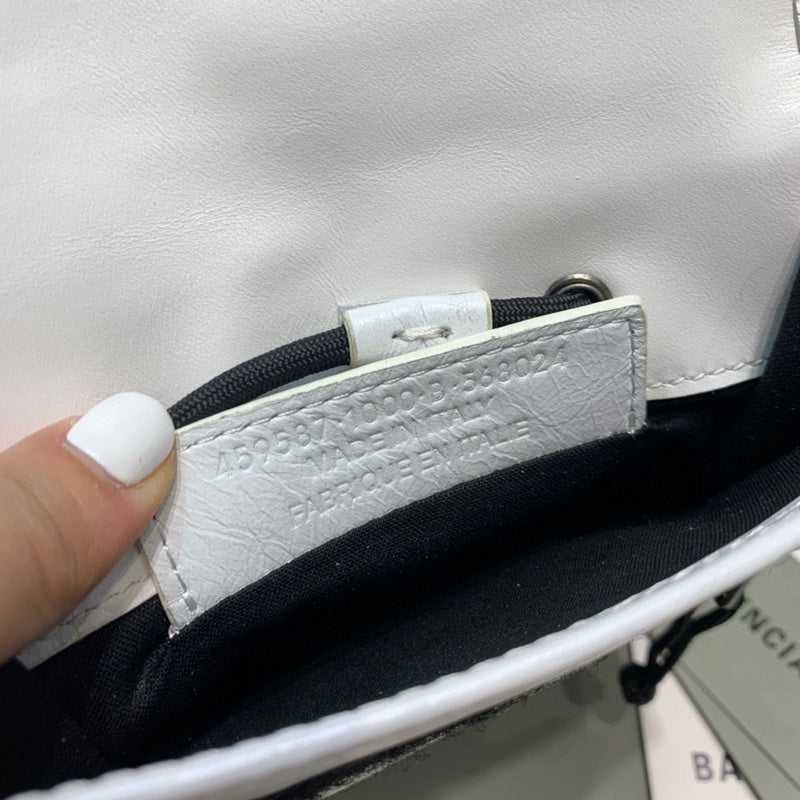 Zivas Charm Understated Luxury Statement Handbag (Thoughtfully Structured Design) – Lifestyle Shot
