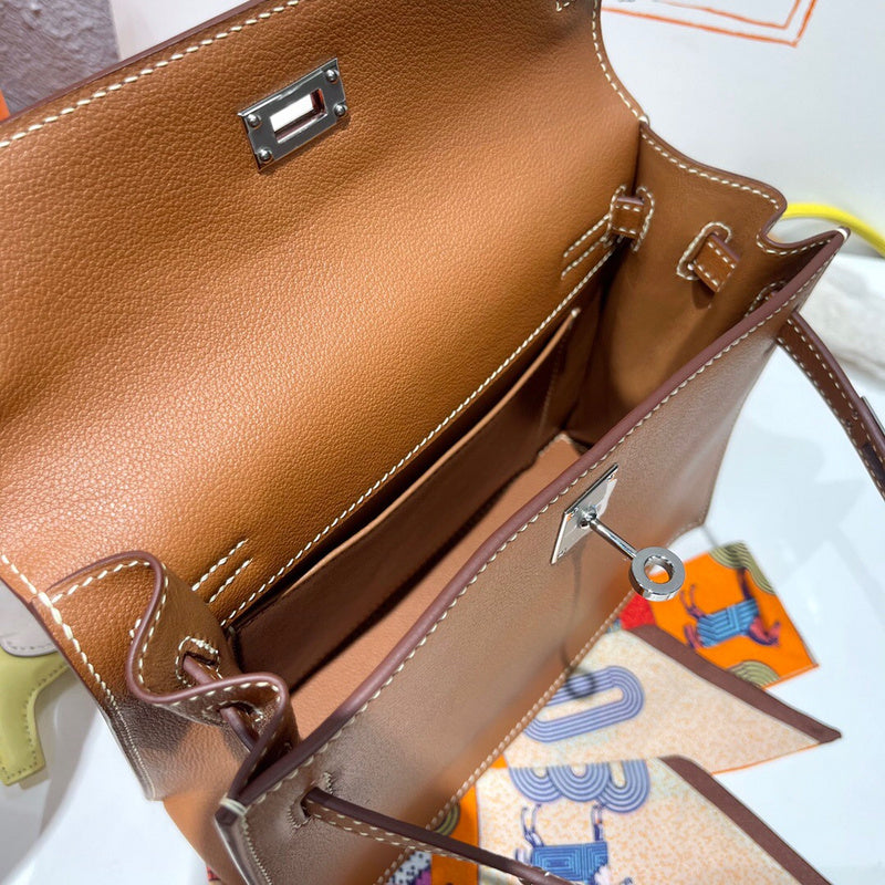 Interior view of structured premium bag