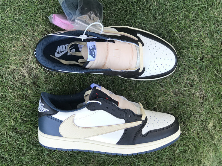 Nike crisp white luxury sneakers view 8 heritage-inspired look