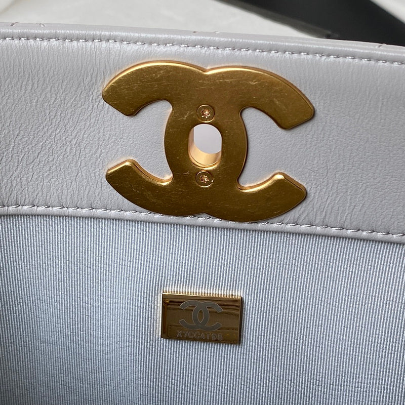  handbag, spacious everyday style, image 5