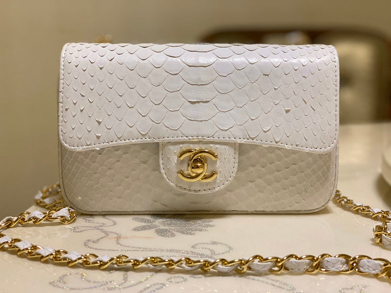  versatile purse view 1