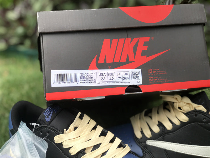 Nike fresh white-and-black luxury sneakers view 13 streetwear statement look
