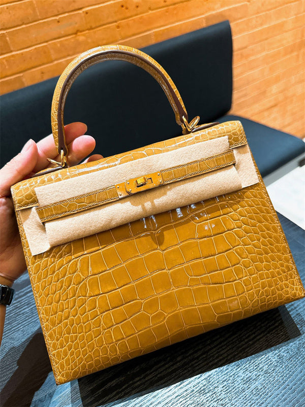 Interior view of poised premium bag