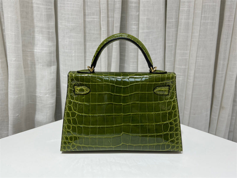  Chic shopper bag front view 19