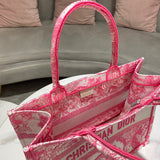 Interior view of everyday-luxe statement women's handbag – women's luxury handbag