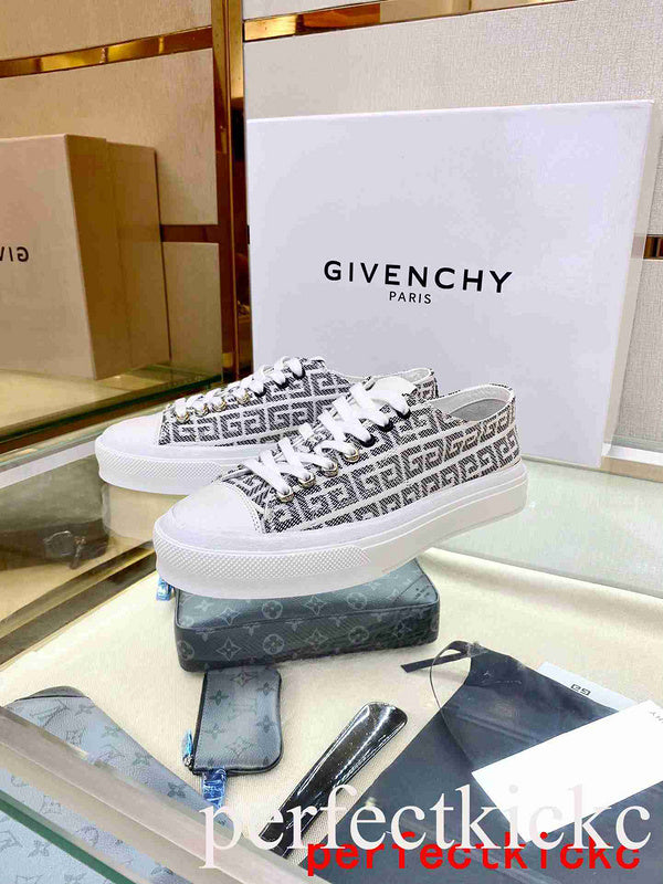 Givenchy shoes Style 121 - close-up of statement logo accent