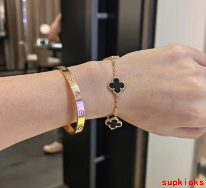Close-up detail view of Van Cleef & Arpels unisex jewelry piece