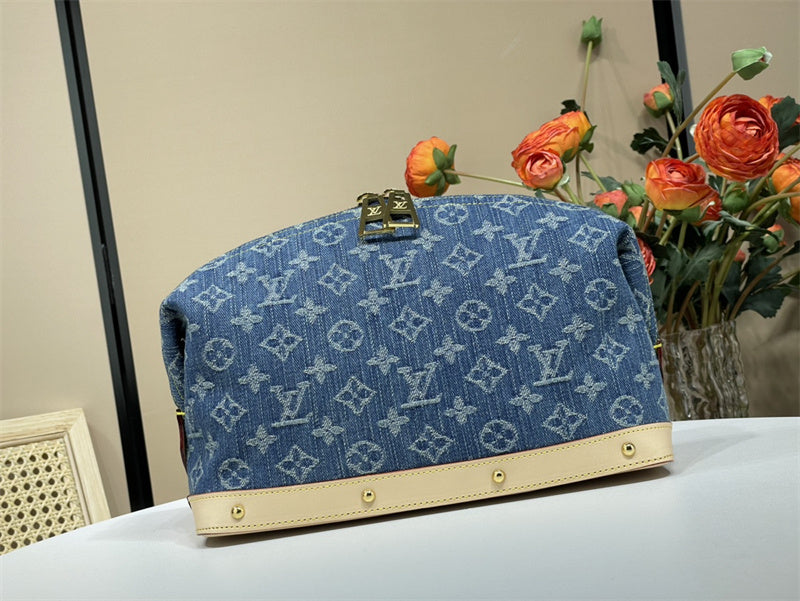  clean-lined crossbody bag detail view showing craftsmanship
