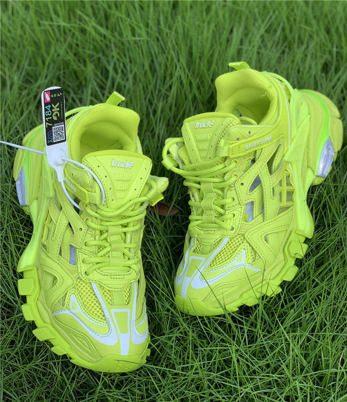 Balenciaga shoes Style 305 - texture and material detail