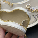  Polished everyday bag carried on shoulder 10