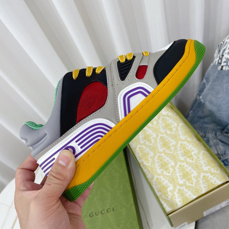Side profile of Gucci clean off-white sneakers classic court silhouette