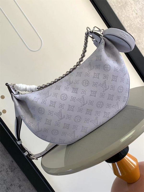  Curated everyday bag carried on shoulder 34