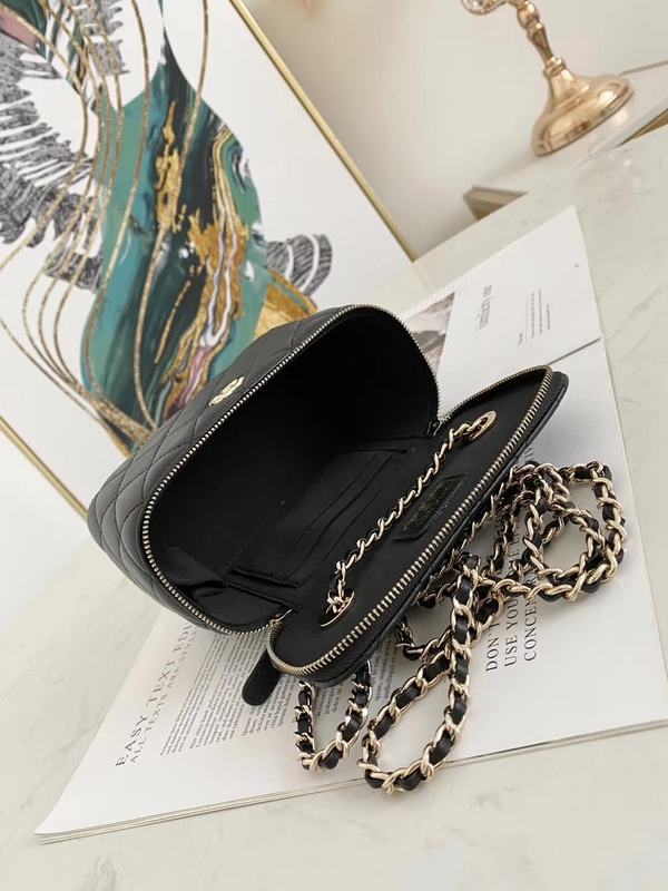 Zivas Charm Effortless Sophistication Fashion Handbag (Everyday Luxury Essential) – Lifestyle Shot