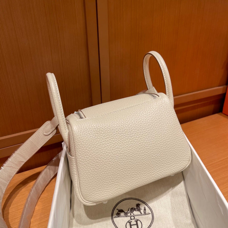 Poised bag women's premium everyday handbag