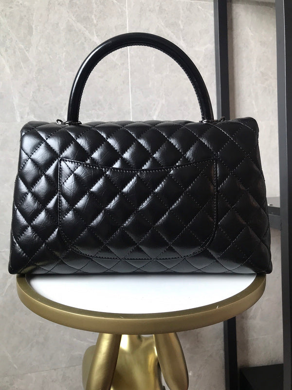  spacious purse view 3