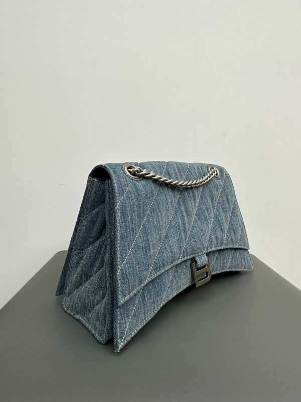 Zivas Charm Understated Luxury Fashion Handbag (Elevated Accessory Essential) – Full Silhouette