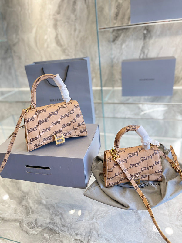 Ziva's Charm handbag – lifestyle view (one versatile size)