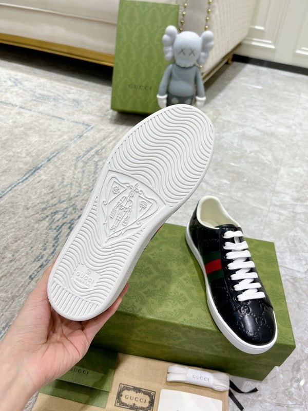 Side profile of Gucci stone beige sneakers padded collar comfort