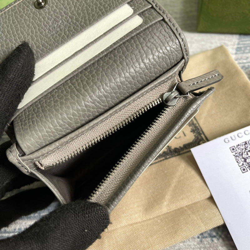 Interior view of chic elevated women's handbag – women's luxury accessory