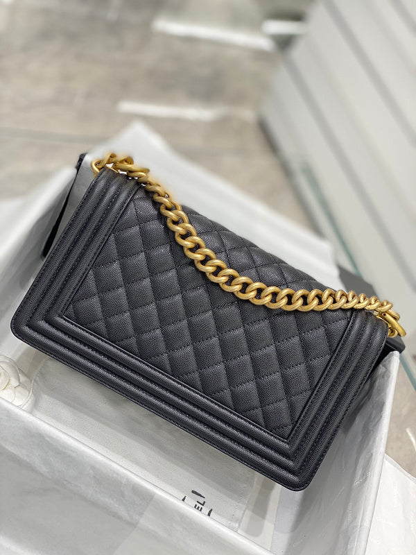 women's handbag, mid design, view 3