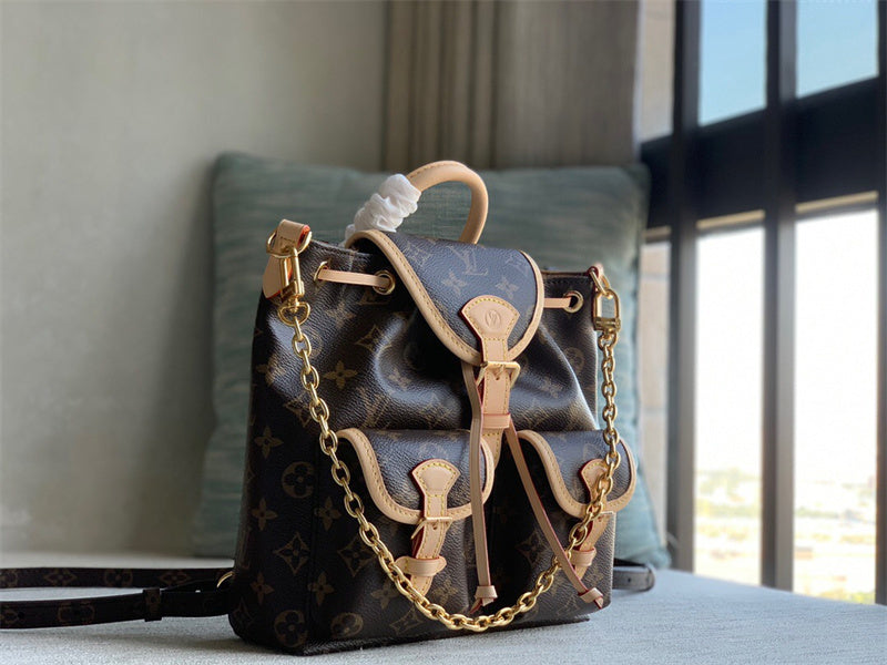  Sophisticated crossbody bag front view 13