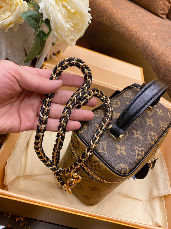 Front view of elevated everyday-luxe women's handbag – women's statement bag