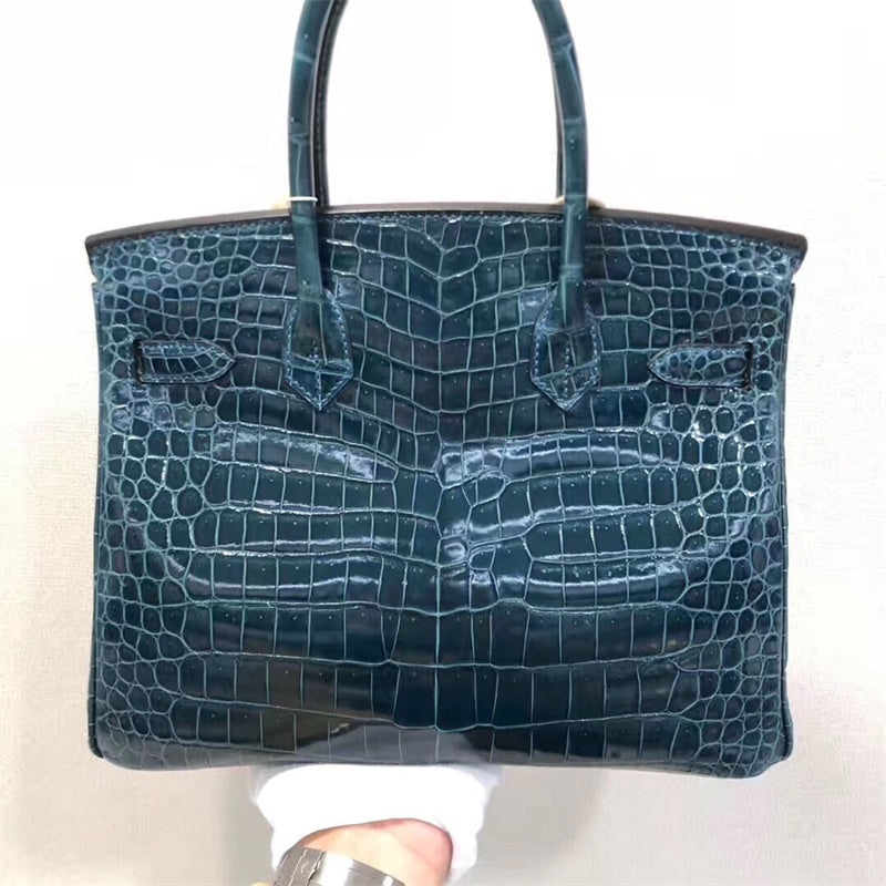  everyday bag interior and compartment view