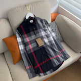 Front view of Burberry luxury piece style No.073
