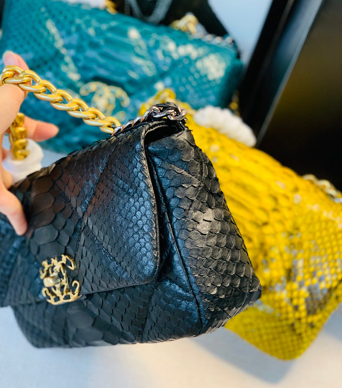  women's handbag, mid design, view 4
