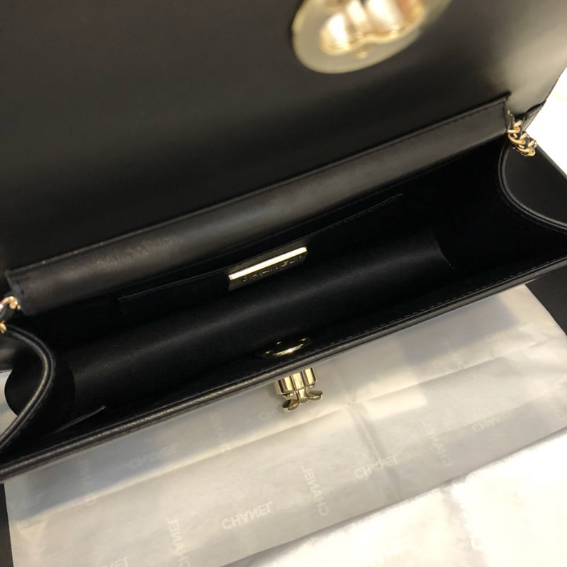  mid purse view 9