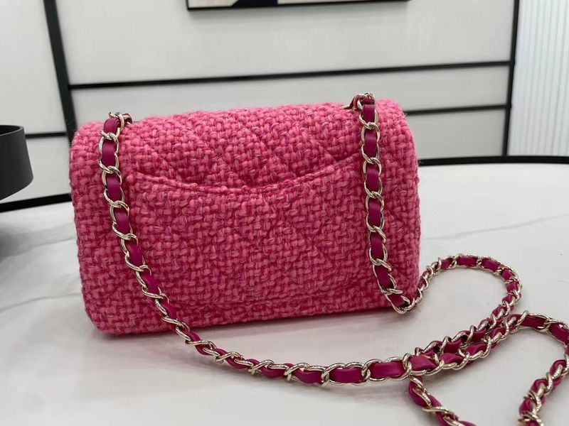 Zivas Charm Effortless Sophistication Designer Handbag (Elevated Daily Companion) – Close-Up Detail