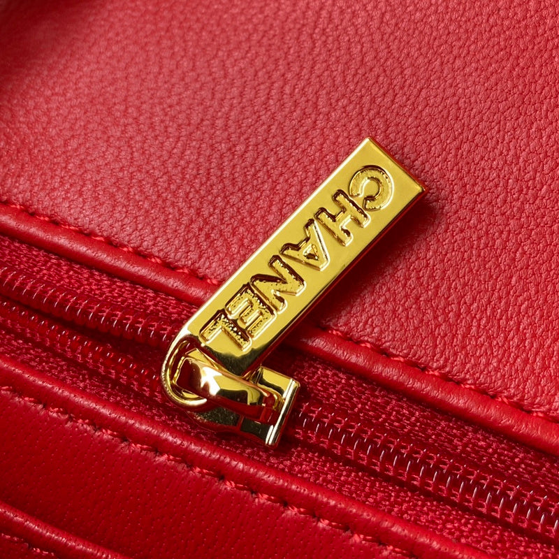  women's handbag, mid design, view 5