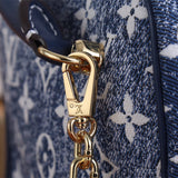  Statement top-handle bag front view 7