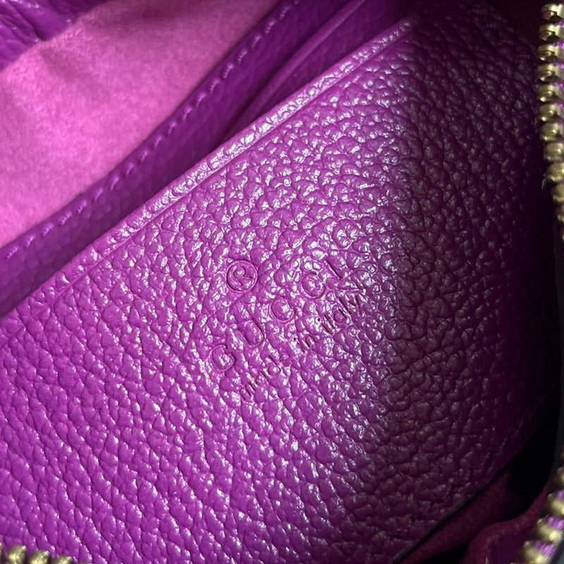 Close-up detail of premium modern women's handbag – women's everyday handbag