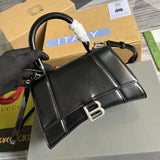 Styled lifestyle shot of signature everyday-luxe women's handbag – women's everyday handbag