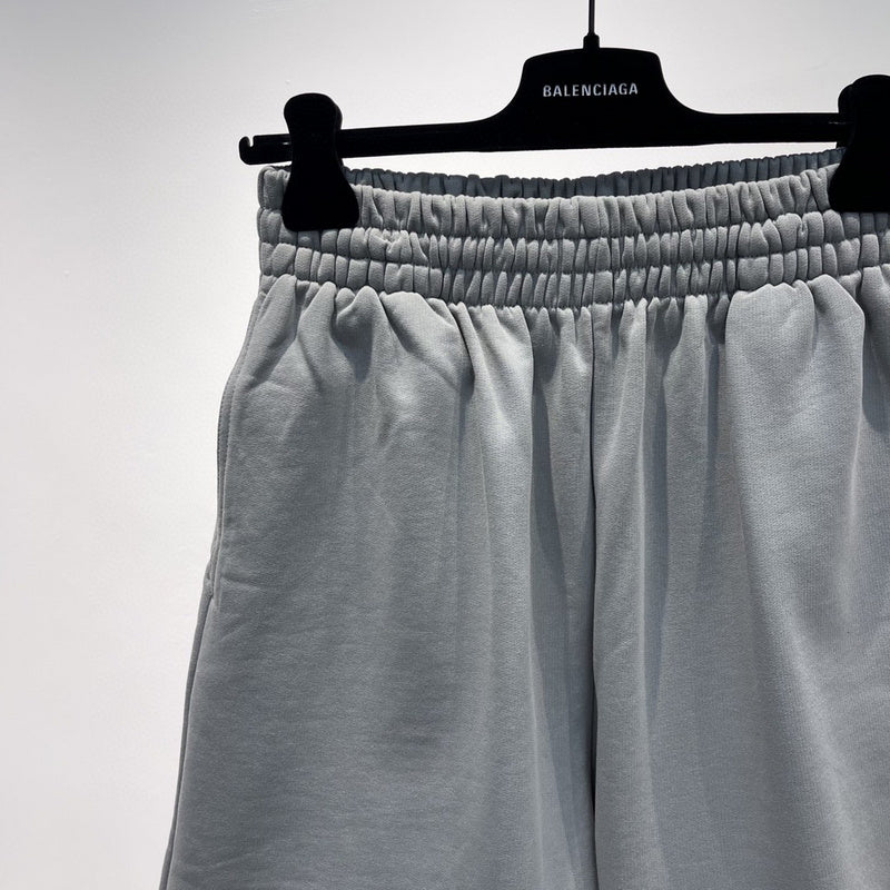 Styling view of Balenciaga luxury piece style No.345
