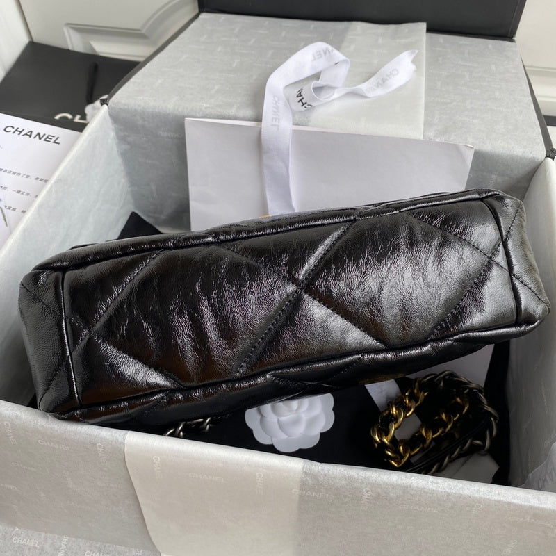 Zivas Charm Effortless Sophistication Fashion Handbag (Modern Wardrobe Staple) – Interior View
