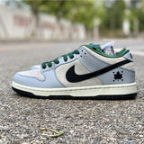 Nike Men's & Women's Luxury Fashion Trainers — Style 042 side view