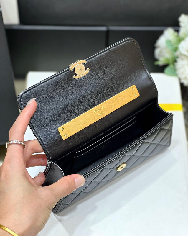  compact purse view 7