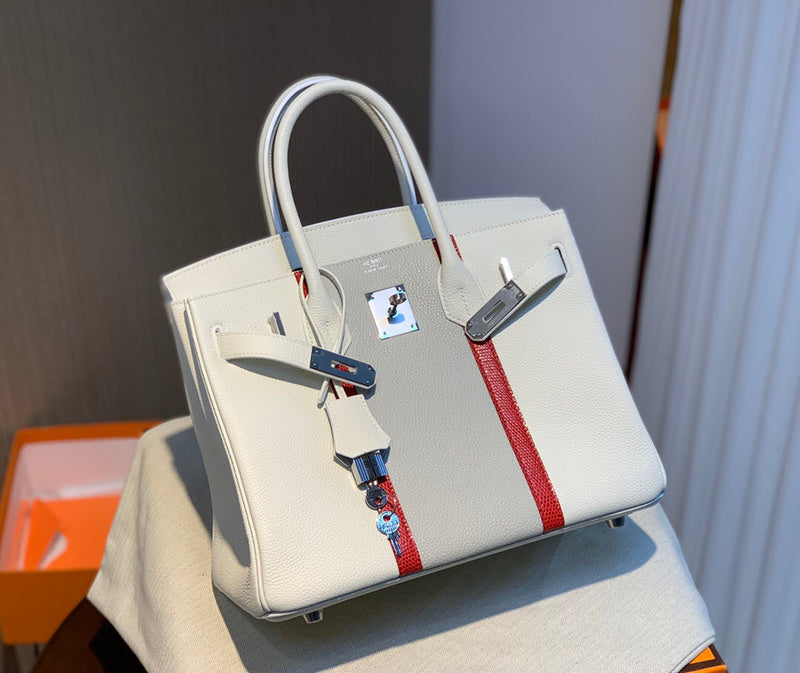 Interior view of tailored premium bag