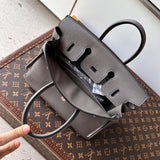  modern shoulder bag detail view showing craftsmanship 8