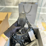 Ziva's Charm handbag – close-up view (one versatile size)