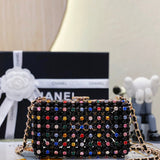  handbag, compact everyday style, image 5