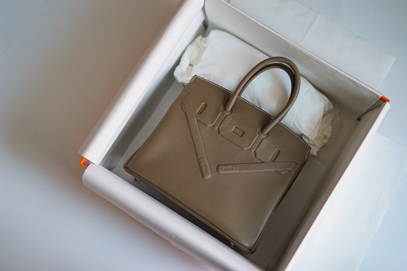 Chic bag women's premium everyday handbag