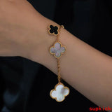 Full view of Van Cleef & Arpels unisex jewelry piece